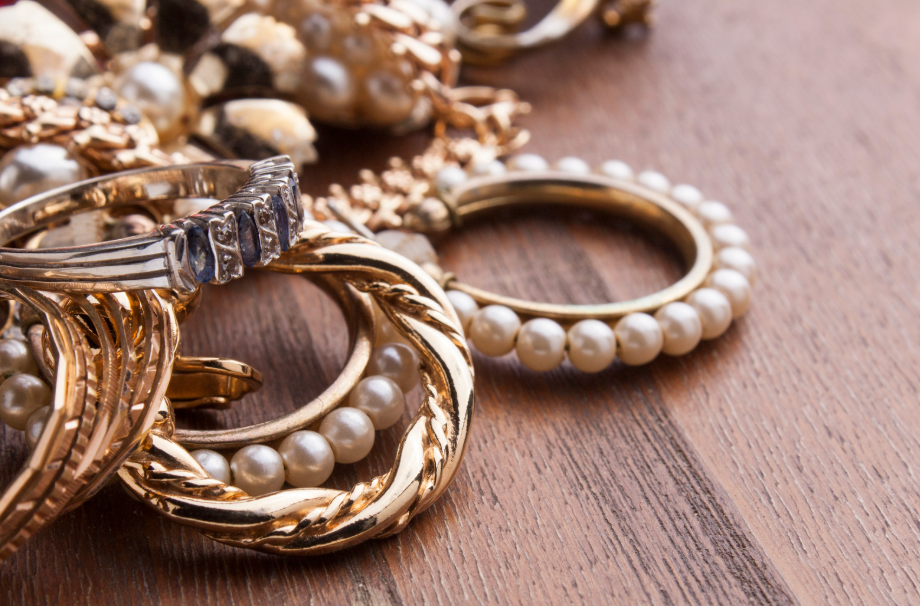 bijoux femme moderne