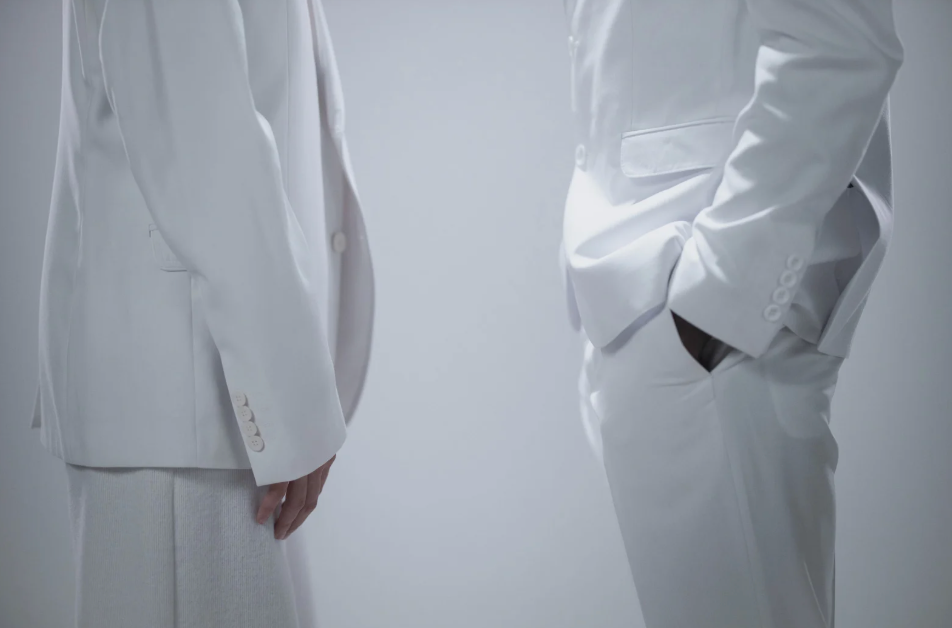 costume mariage femme