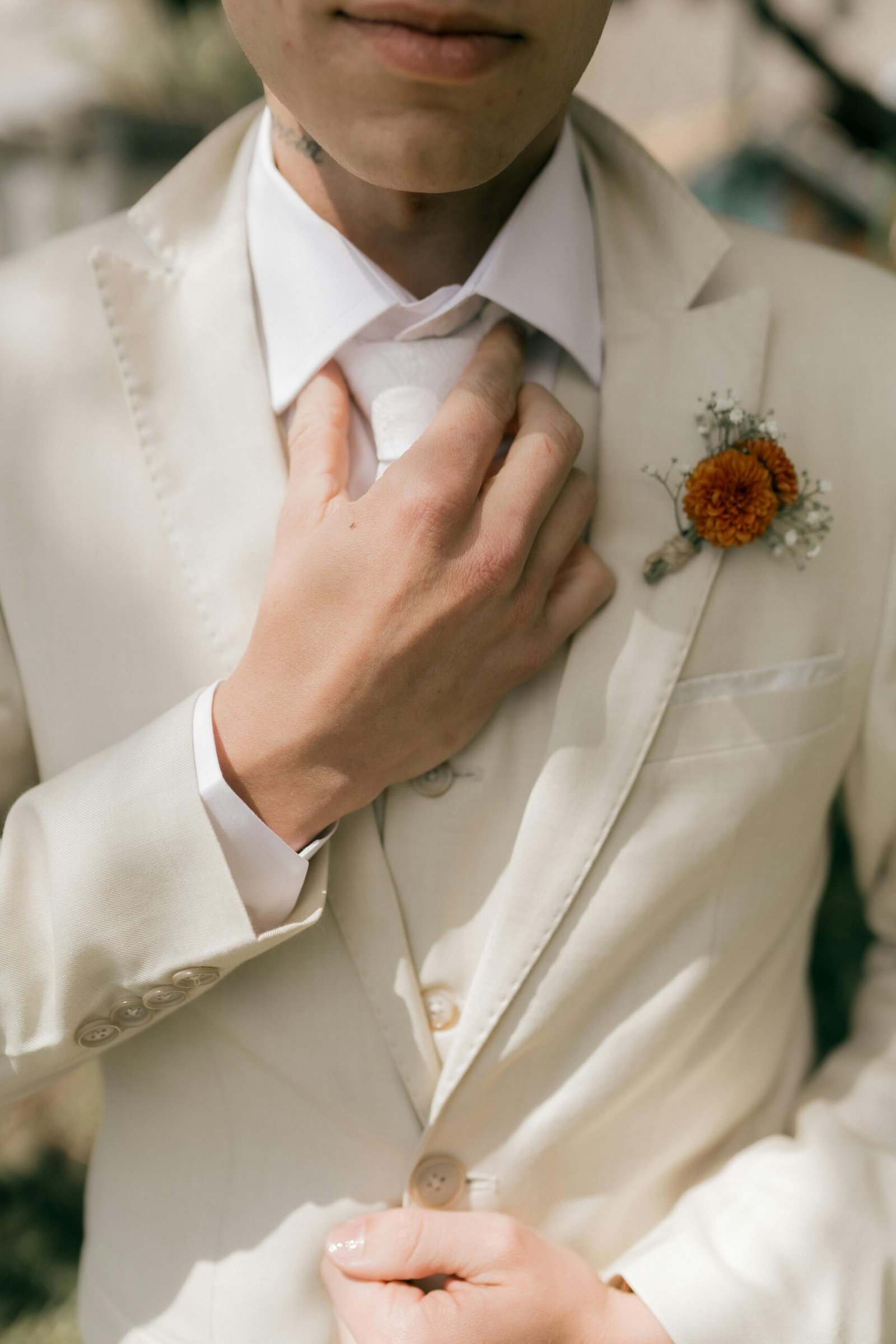 costume en lin beige léger homme